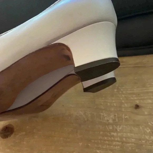 Bally Vintage Ivy Cream Point Toe Heels Shoes - Picture 6 of 12
